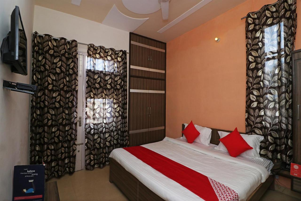 Oyo Flagship Mann Bed And Breakfast Rājpura Екстериор снимка