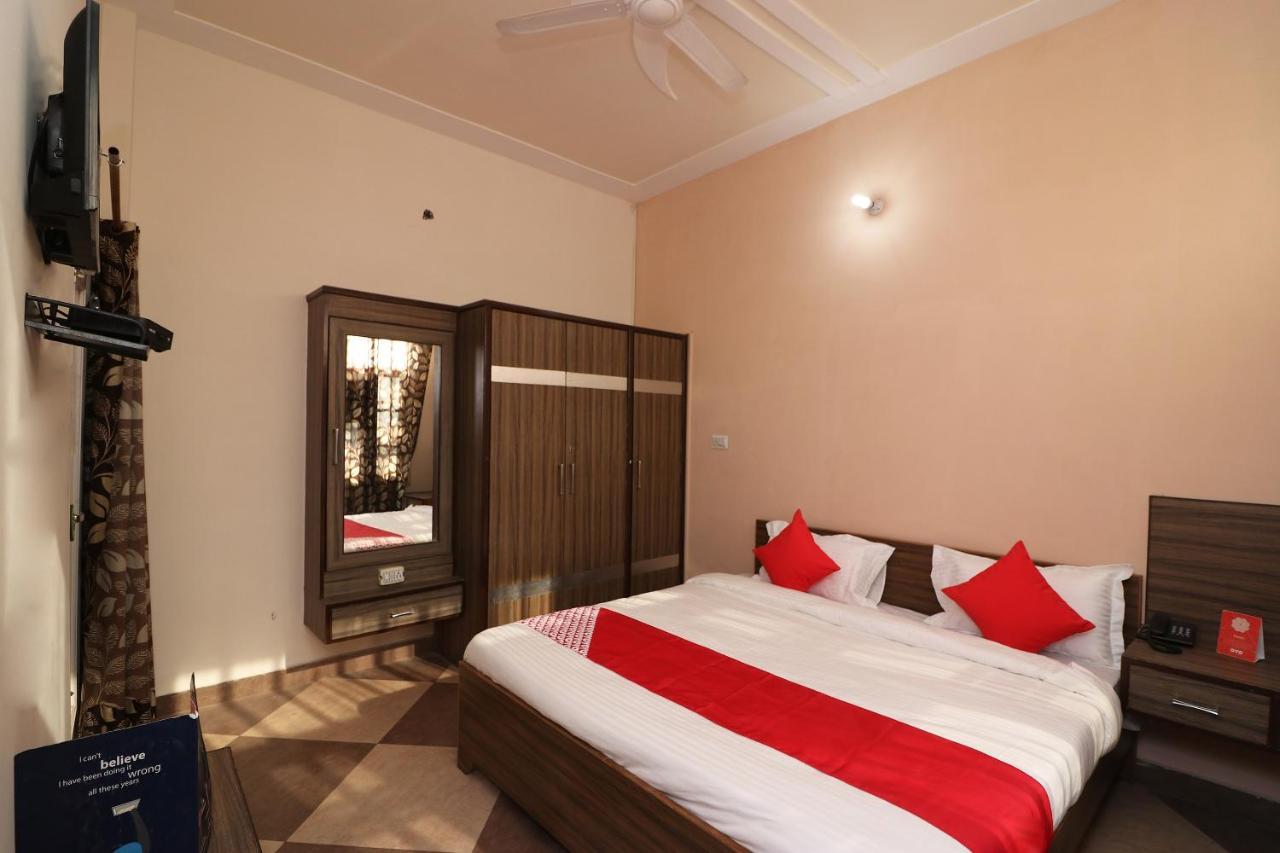 Oyo Flagship Mann Bed And Breakfast Rājpura Екстериор снимка