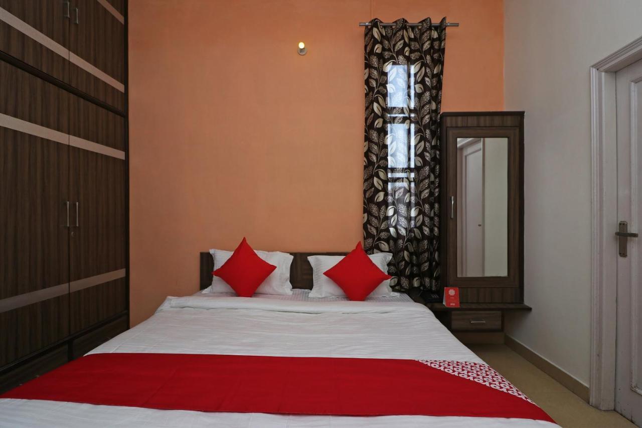 Oyo Flagship Mann Bed And Breakfast Rājpura Екстериор снимка