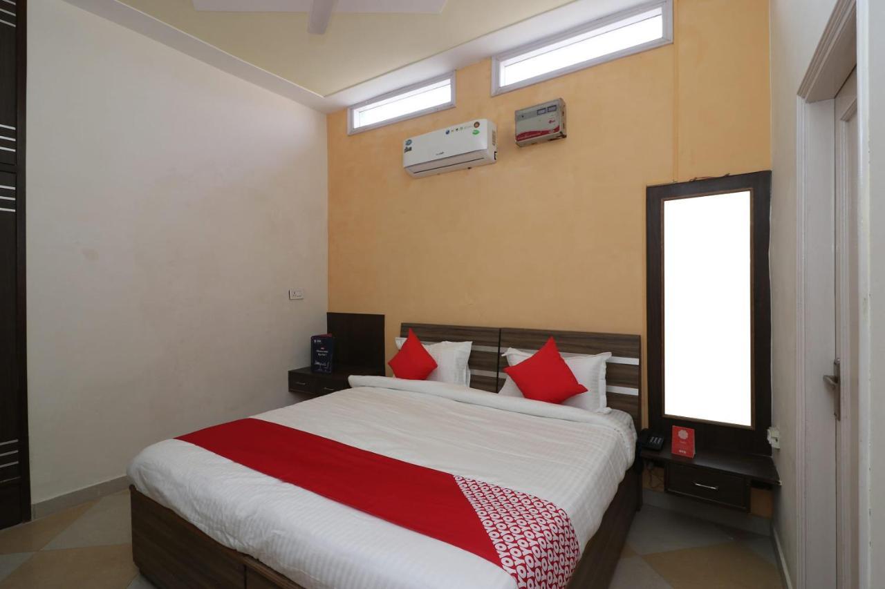 Oyo Flagship Mann Bed And Breakfast Rājpura Екстериор снимка